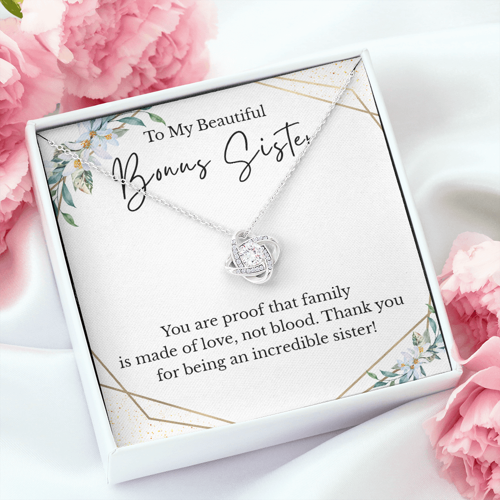 Amazon.com: To My Boyfriends Mom Necklace, Gifts For Boyfriends Mom From  Girlfriend, White Gold Over Stainless Steel Necklace Birthday Christmas  Mother's Day Gift For Boyfriend Mom, Message Card and Gift Box :